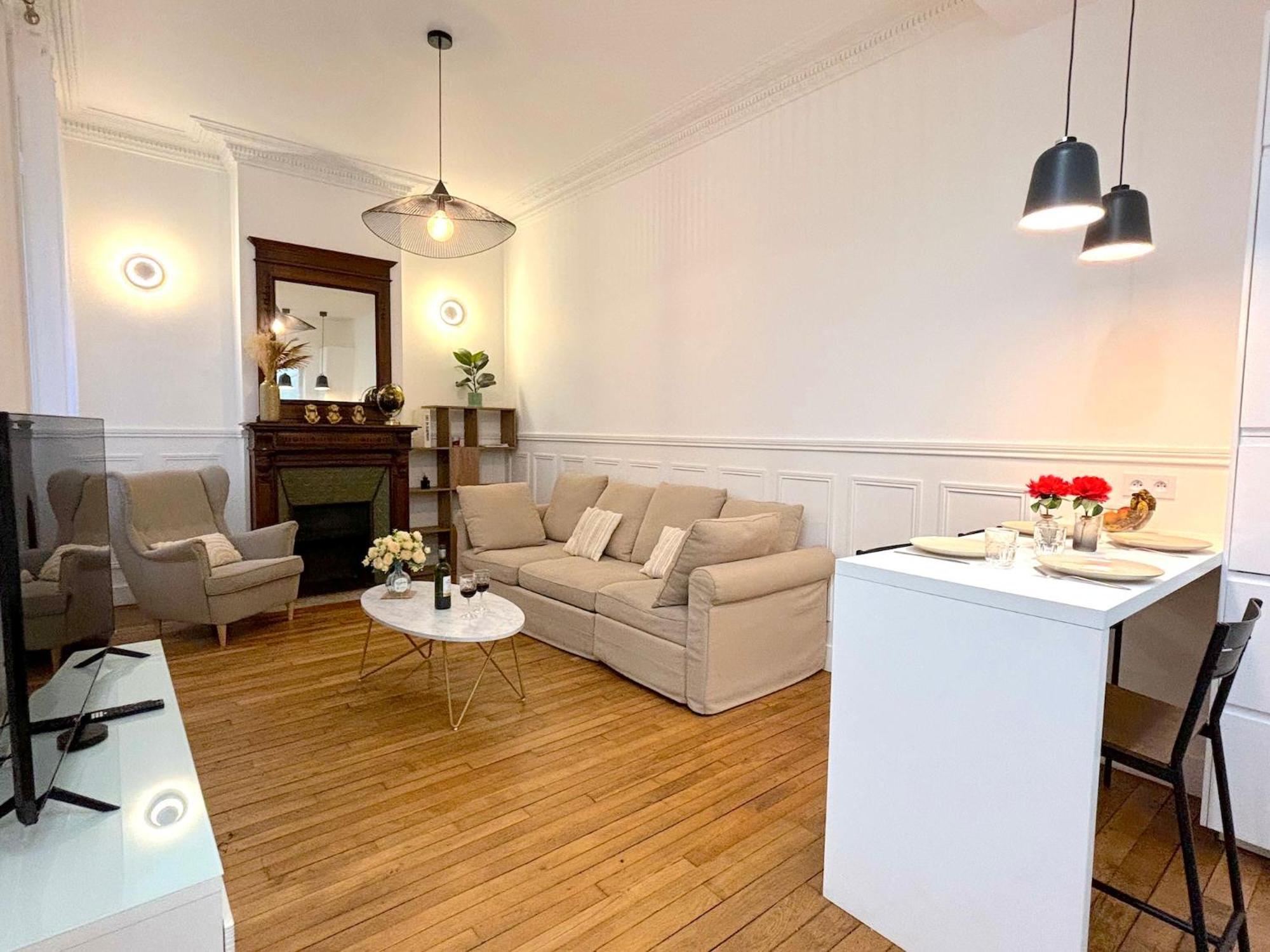 Moliteuil Apartment Paris